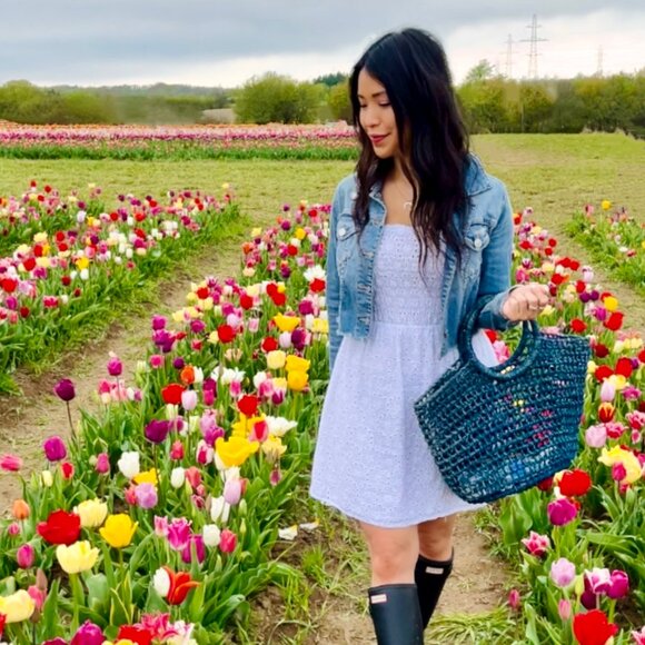 Meet your Posher, Kat - Picture 1 of 1